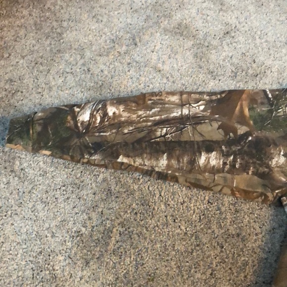 Realtree camouflage hoodie - Picture 2 of 3